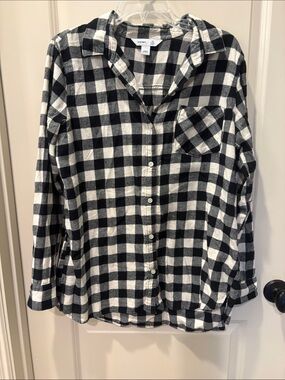 Old Navy Black and White Buffalo Plaid Flannel Button-Front Shirt